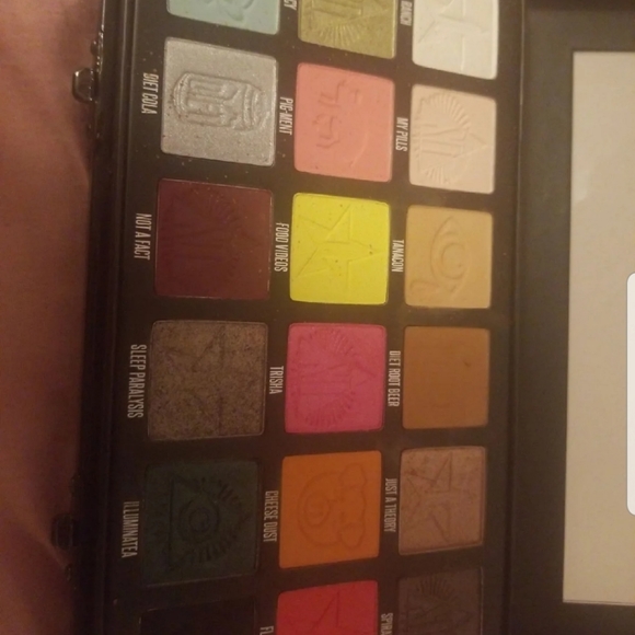 Conspiracy palette